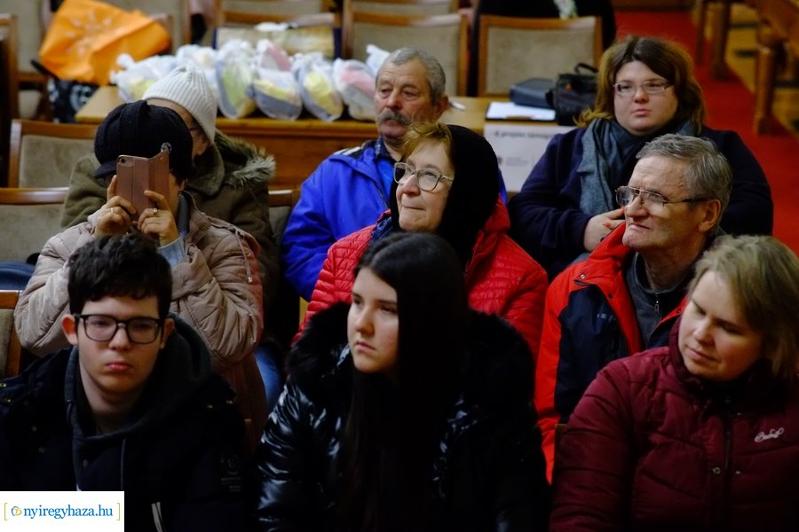 Ünnepi műsor gyengén látóknak 2022