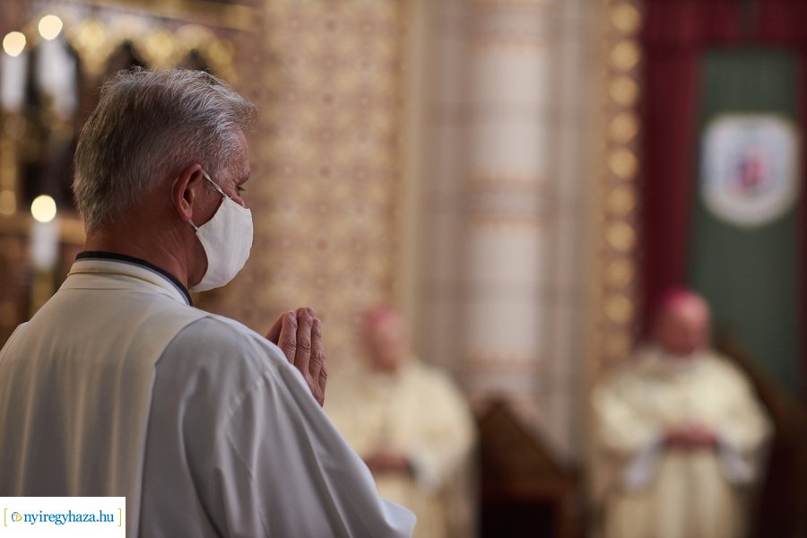 Ünnepi papi rekollekció