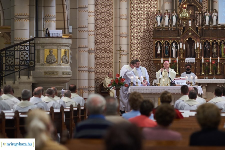 Ünnepi papi rekollekció