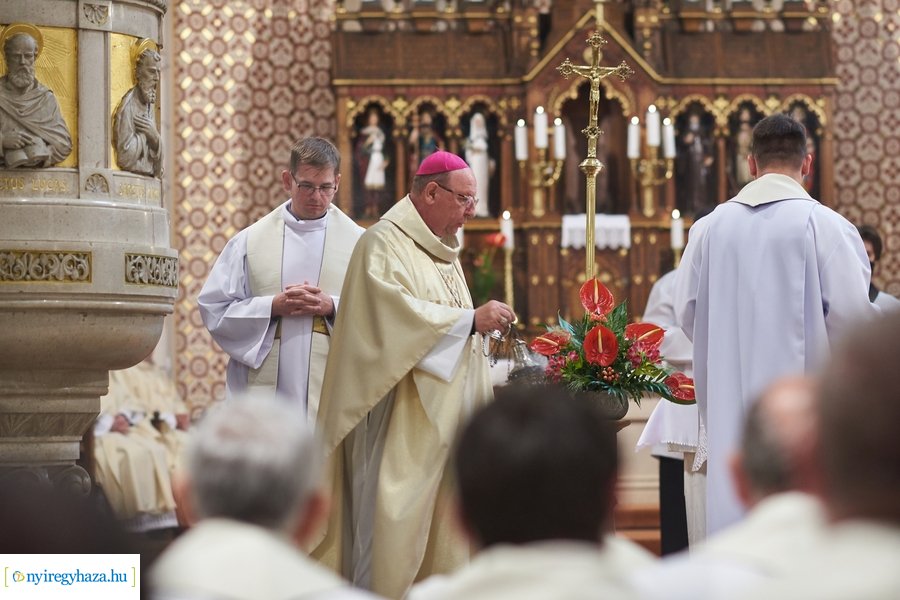 Ünnepi papi rekollekció