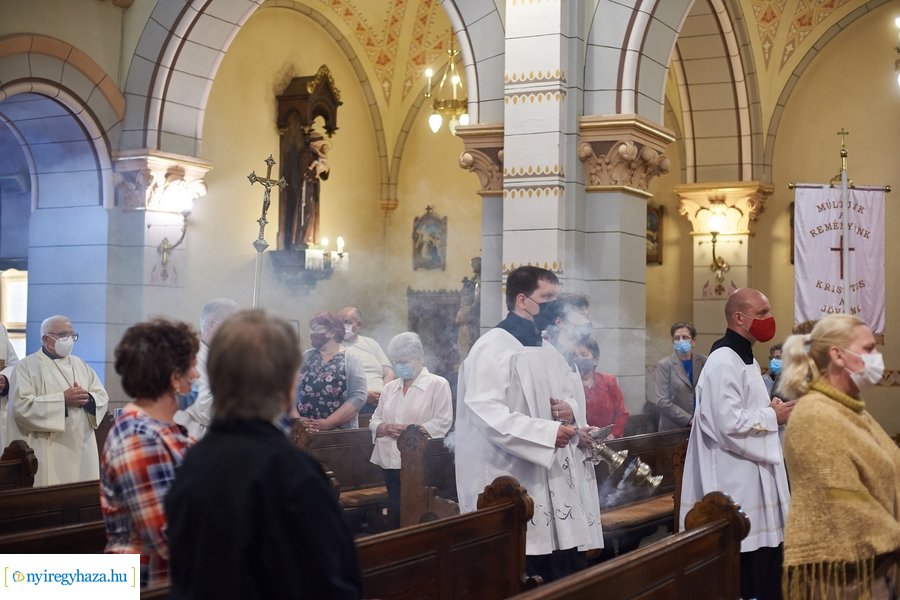 Ünnepi papi rekollekció