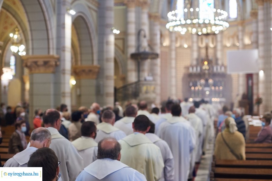 Ünnepi papi rekollekció