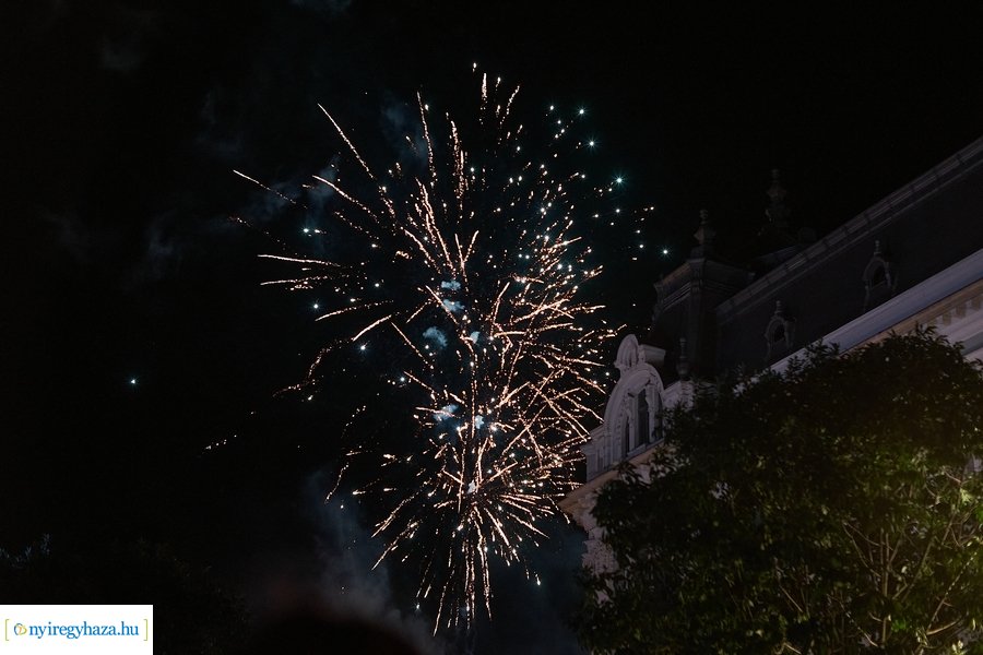 Ünnepi tűzijáték 2022