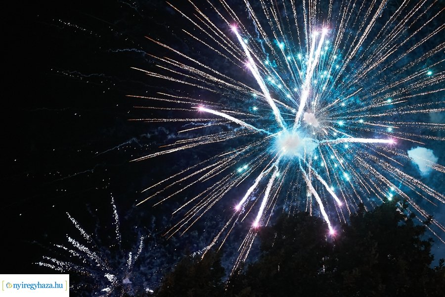 Ünnepi tűzijáték 2022