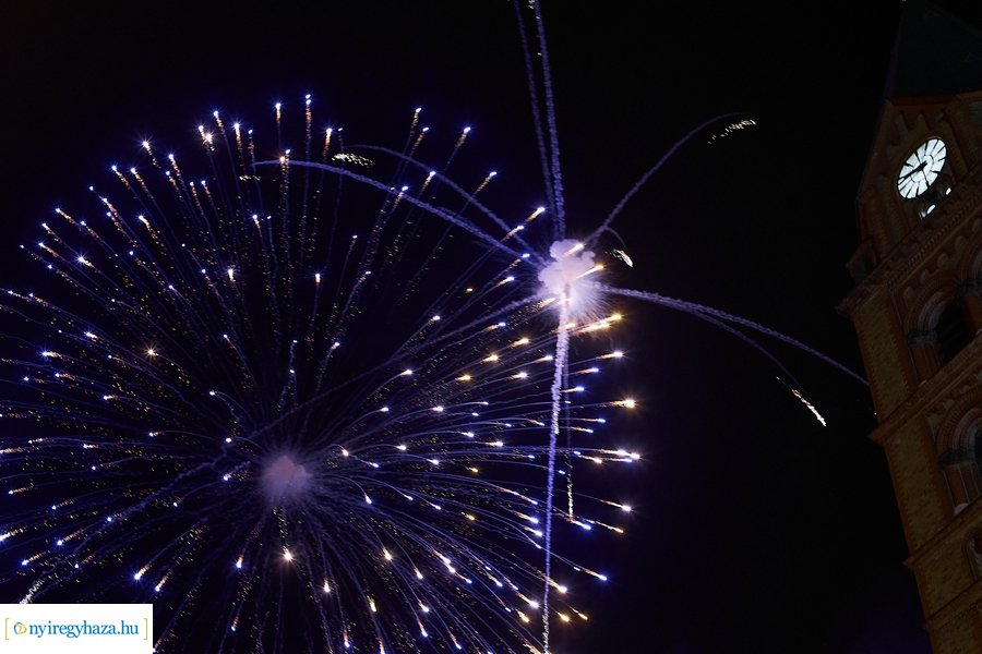 Ünnepi tűzijáték 2022