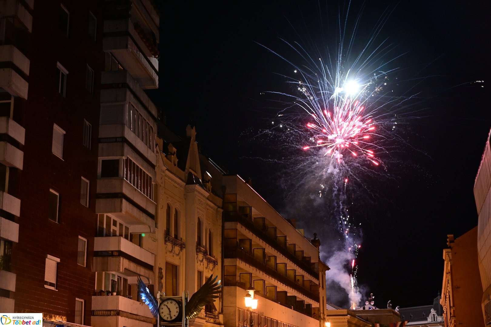 Ünnepi tűzijáték Nyíregyházán - 2025