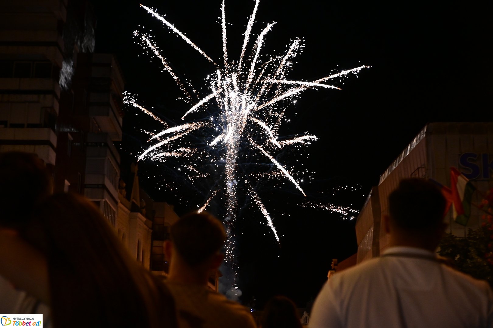 Ünnepi tűzijáték Nyíregyházán - 2025