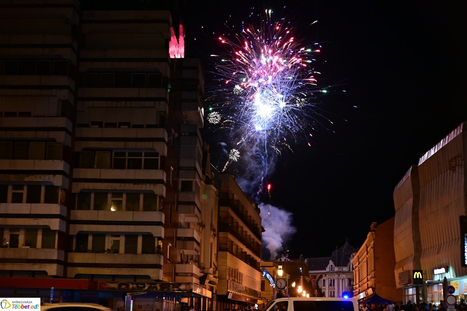 Ünnepi tűzijáték Nyíregyházán - 2025