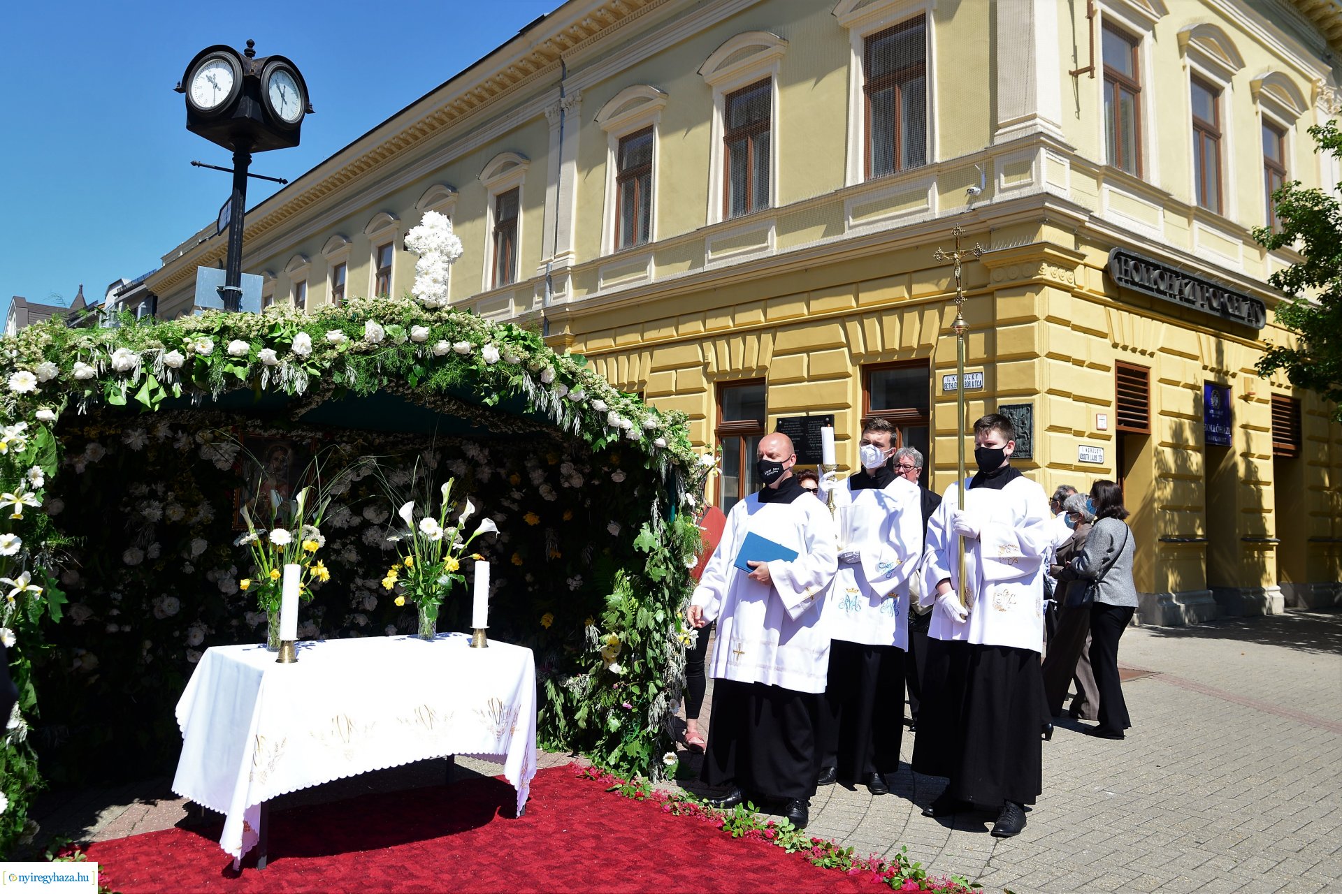 Úrnapi körmenet a Magyarok Nagyasszonya-társszékesegyházban