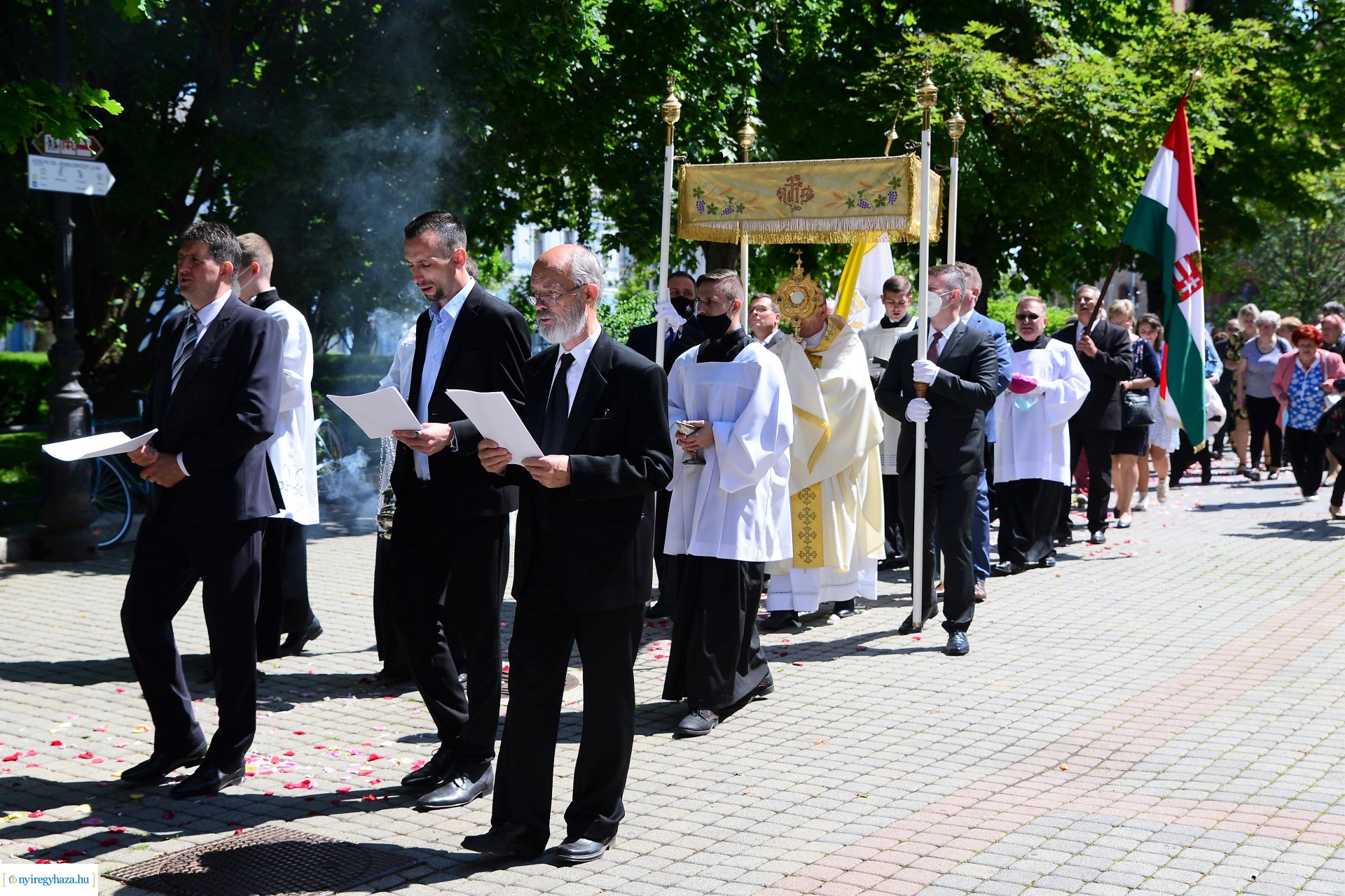 Úrnapi körmenet a Magyarok Nagyasszonya-társszékesegyházban