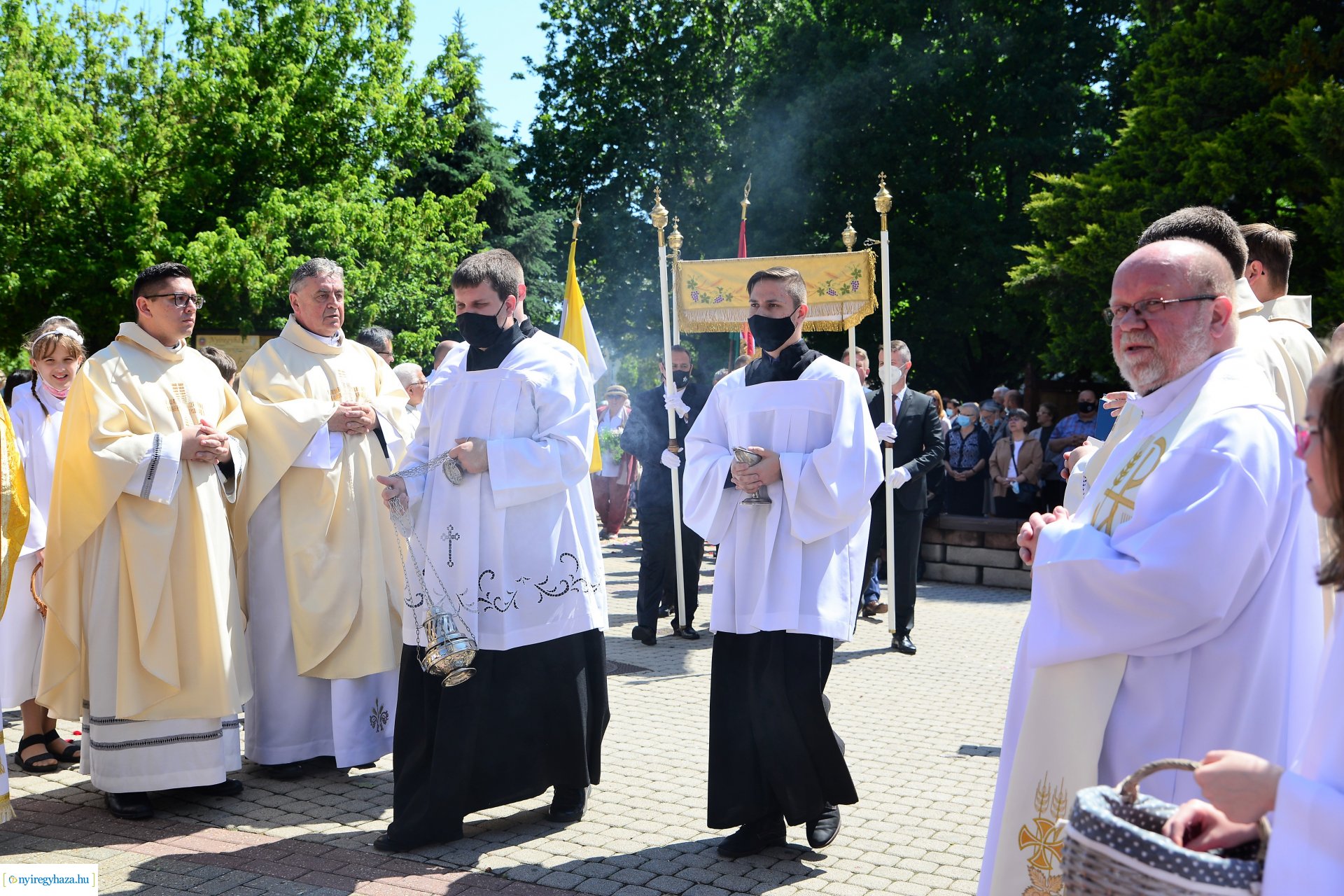 Úrnapi körmenet a Magyarok Nagyasszonya-társszékesegyházban
