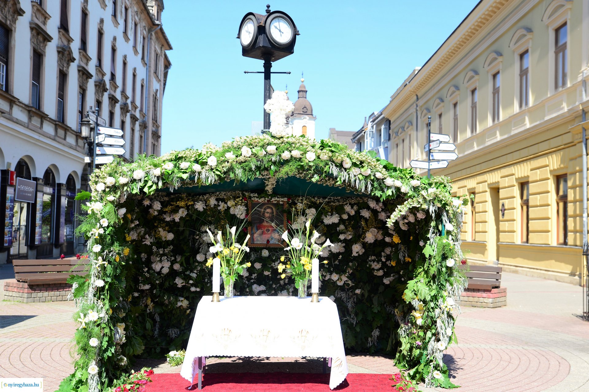 Úrnapi körmenet a Magyarok Nagyasszonya-társszékesegyházban