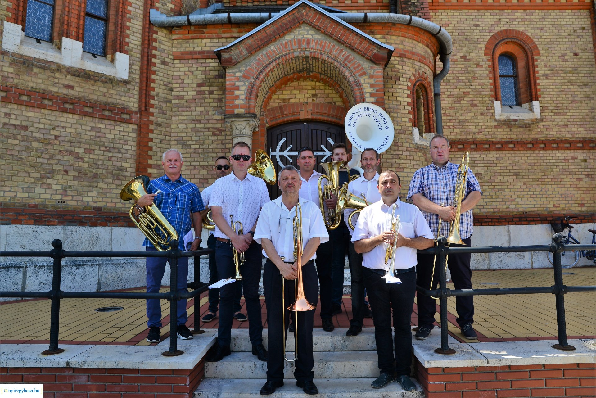 Úrnapi körmenet a Magyarok Nagyasszonya-társszékesegyházból