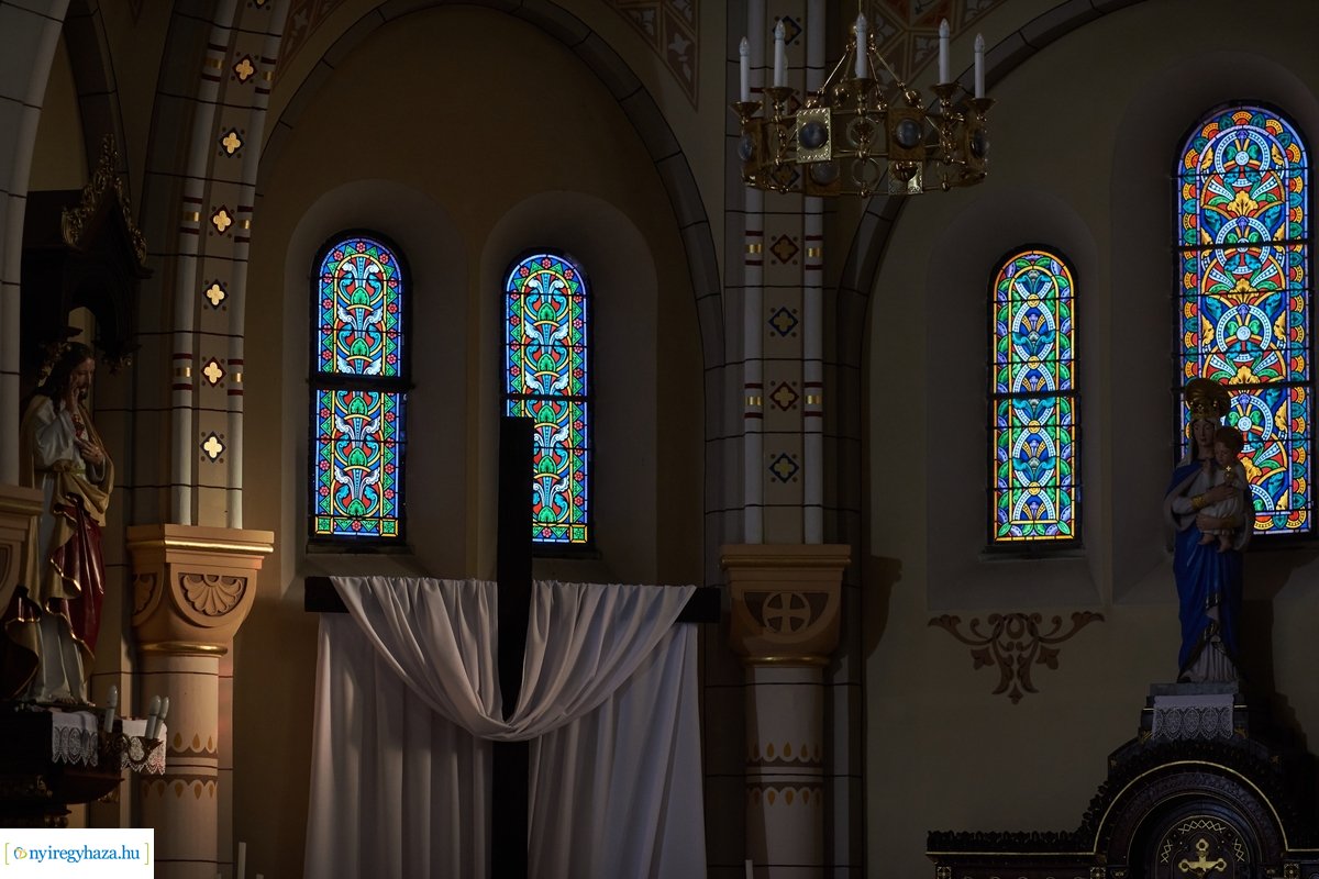 Urunk szenvedésének ünneplése Nagypénteken