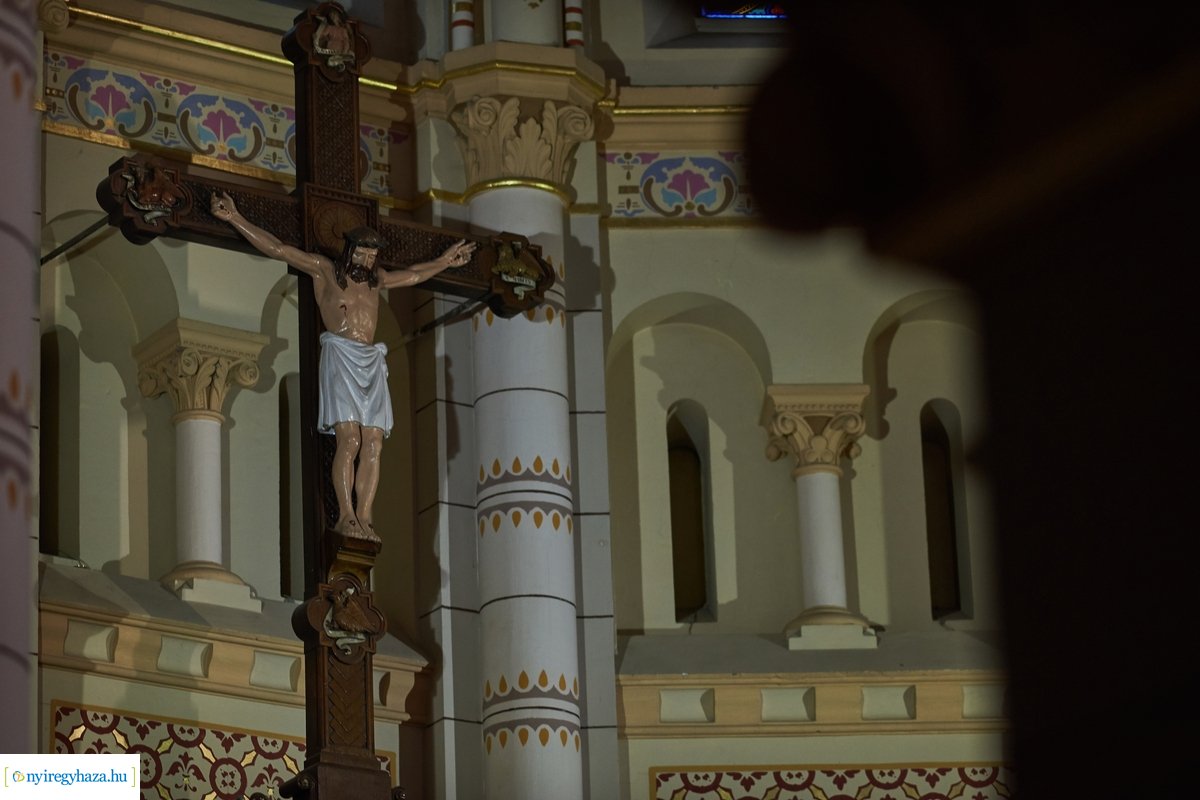 Urunk szenvedésének ünneplése Nagypénteken