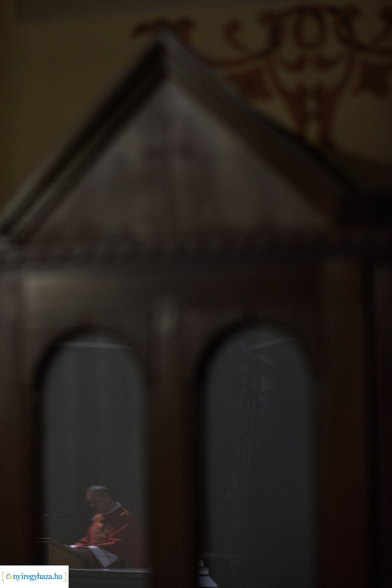 Urunk szenvedésének ünneplése Nagypénteken