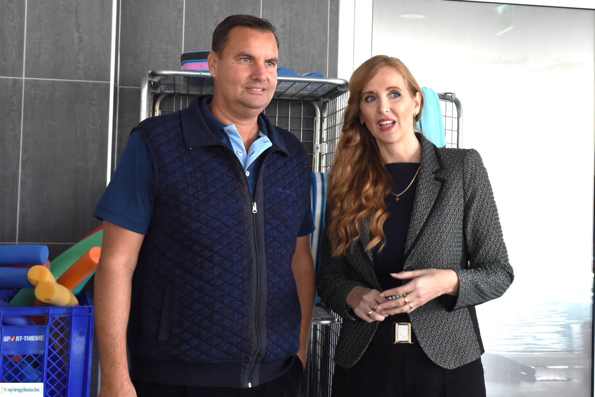 Úszó Nezet Program - Czene Attila látogatott a nyíregyházi uszodába