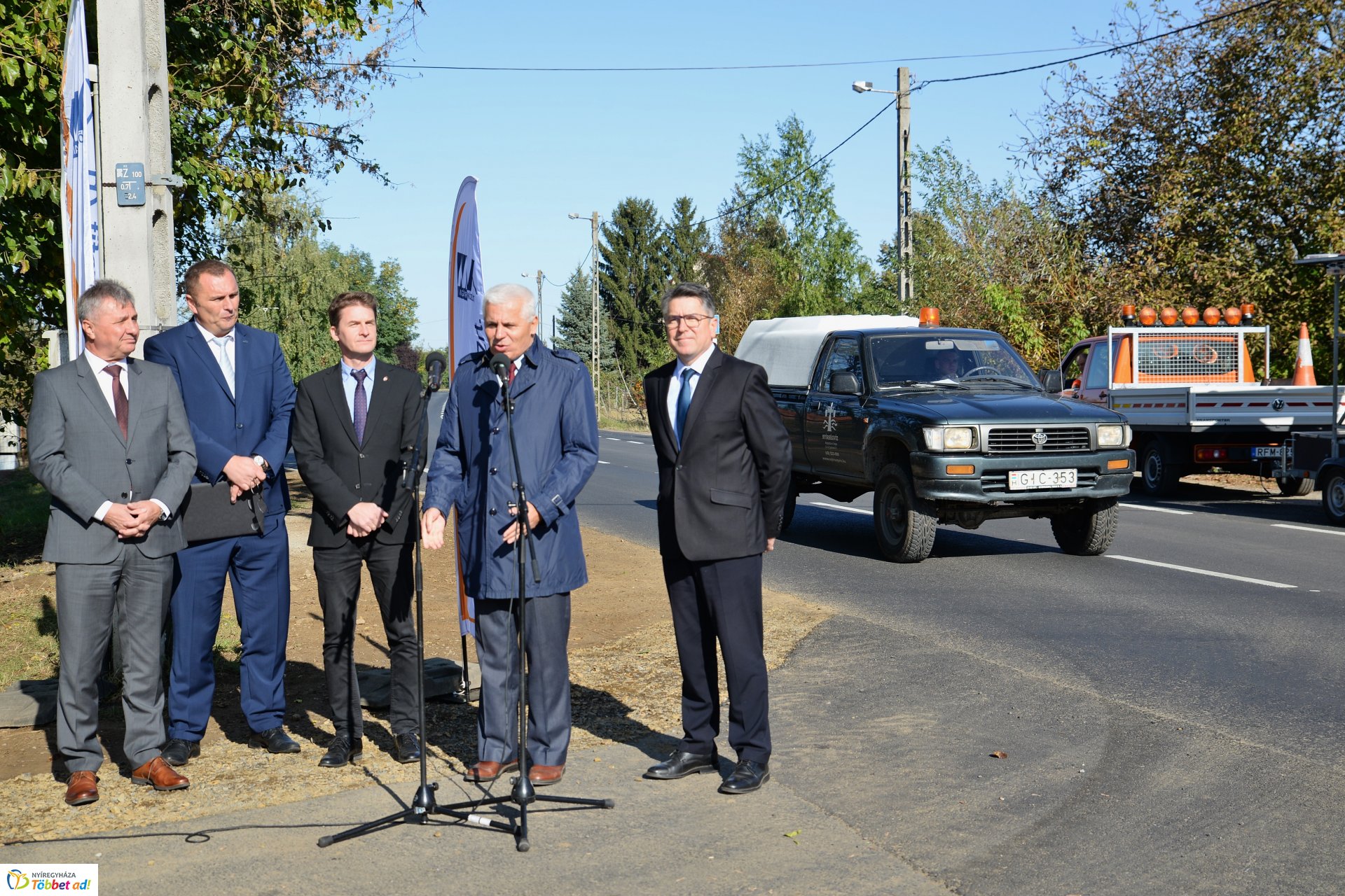 Útátadás a Westsik Vilmos utcán