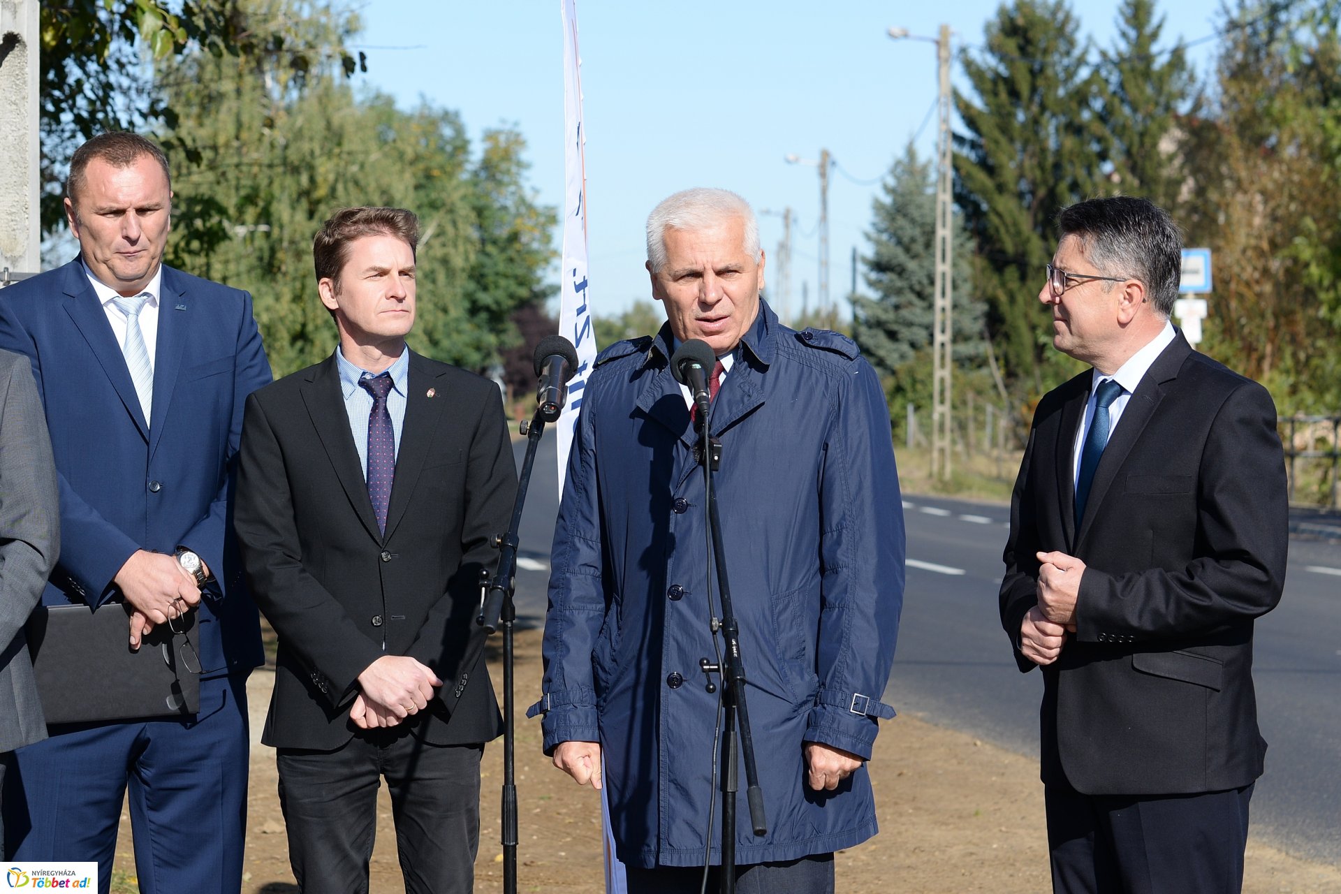 Útátadás a Westsik Vilmos utcán