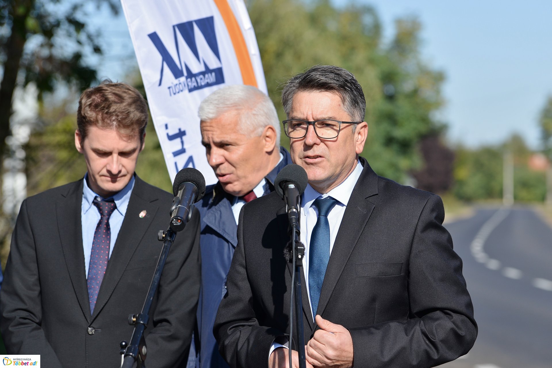 Útátadás a Westsik Vilmos utcán