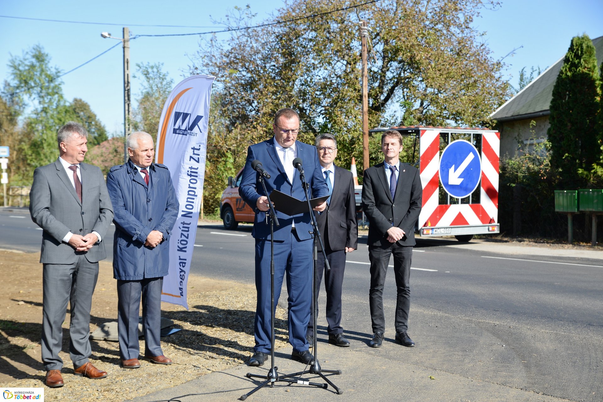 Útátadás a Westsik Vilmos utcán