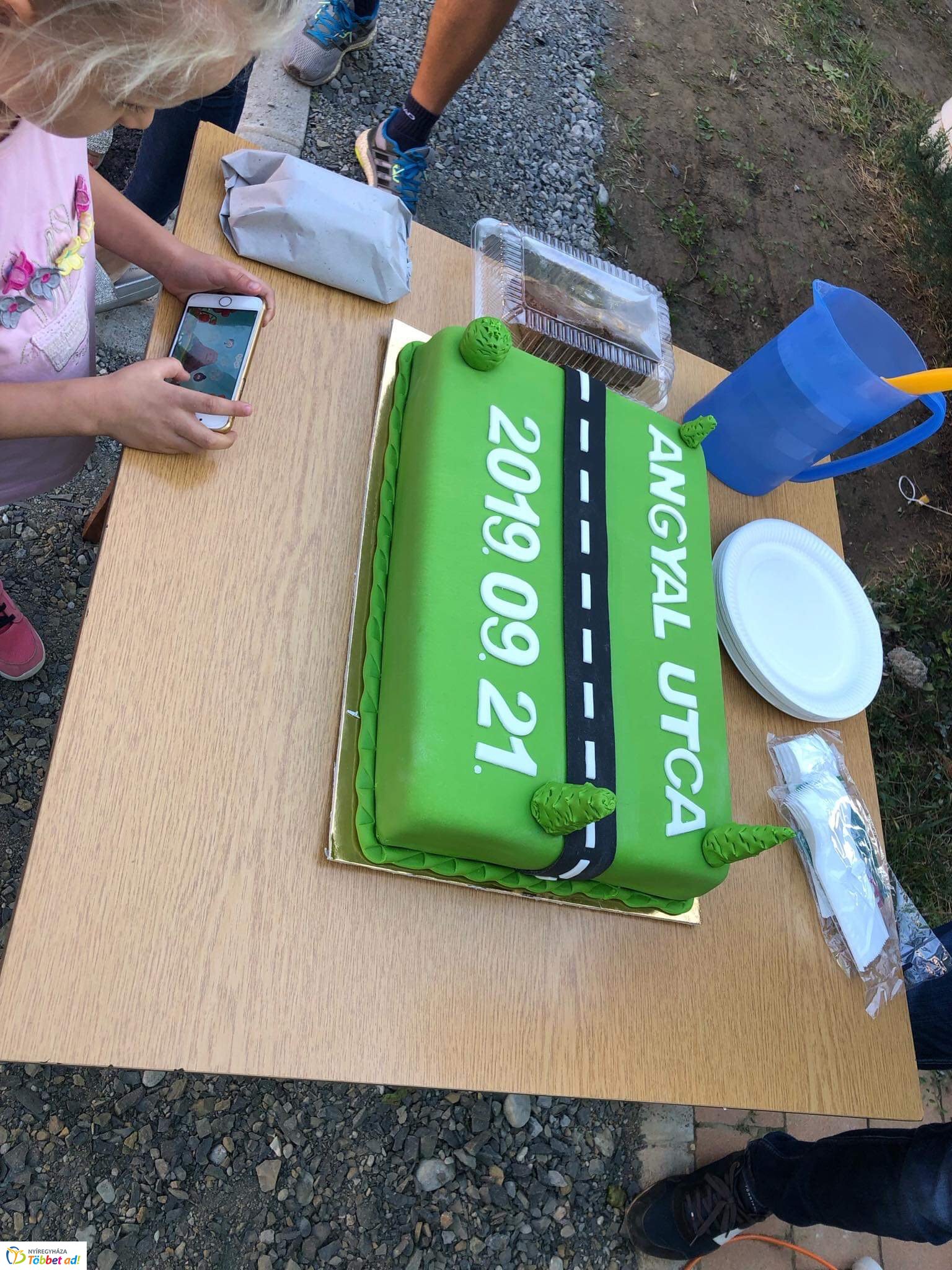 Utcabál az Angyal utcában