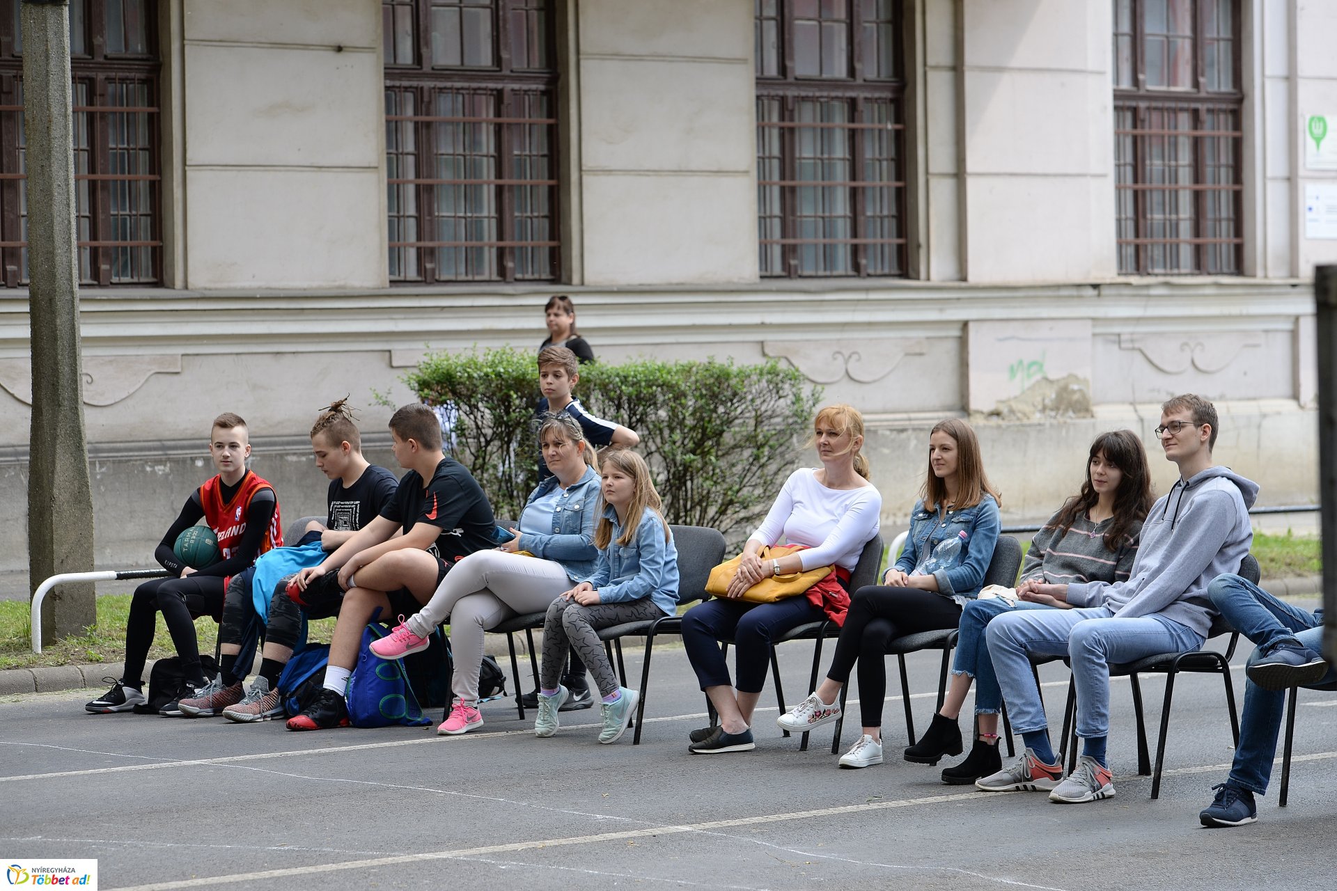 Utcai piknik a belvárosban