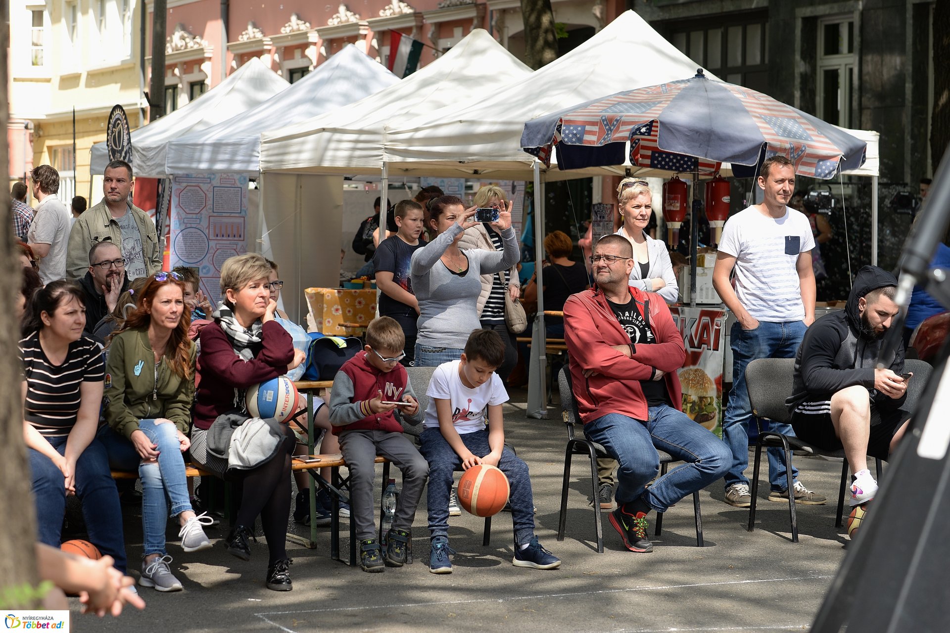 Utcai piknik a belvárosban