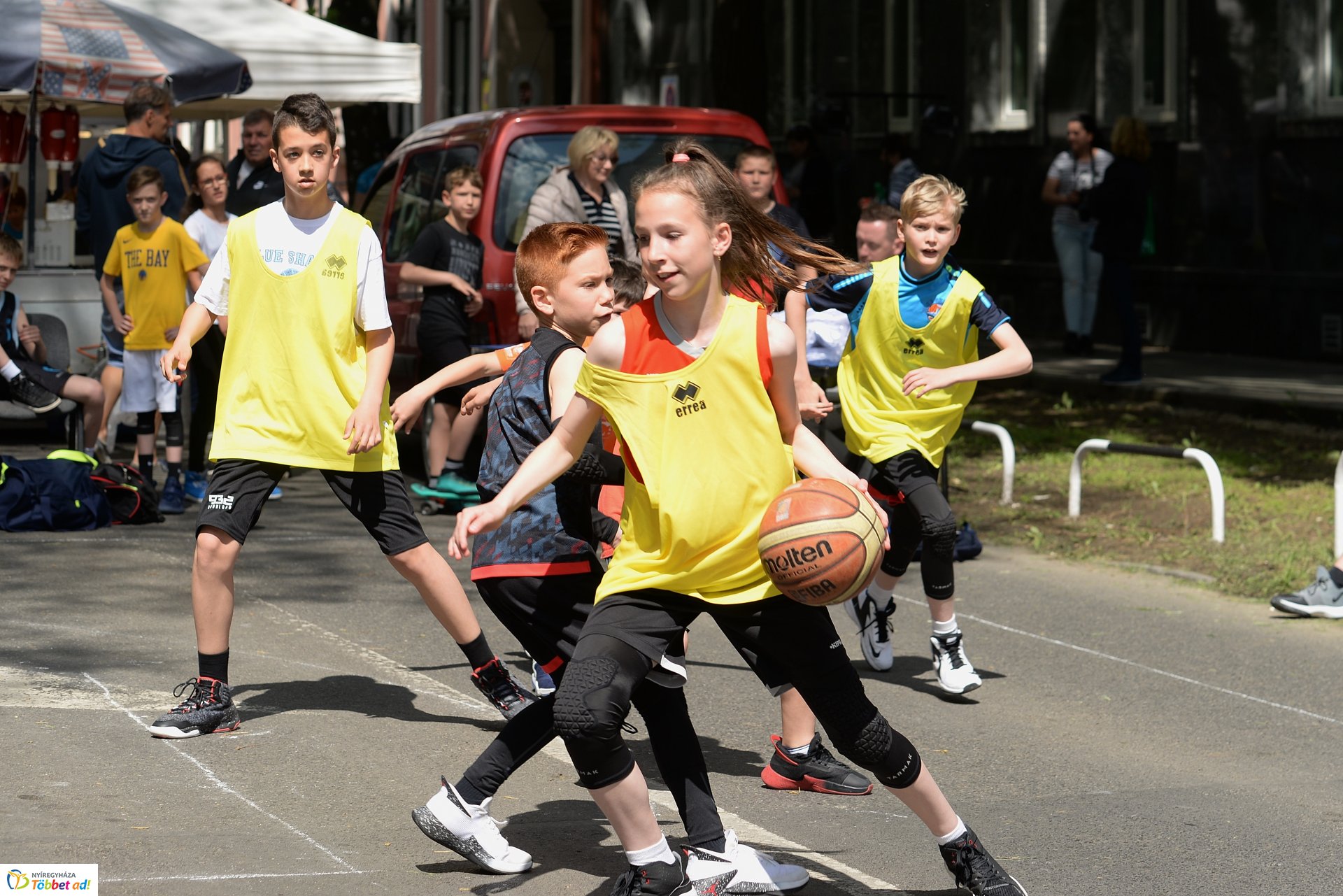 Utcai piknik a belvárosban