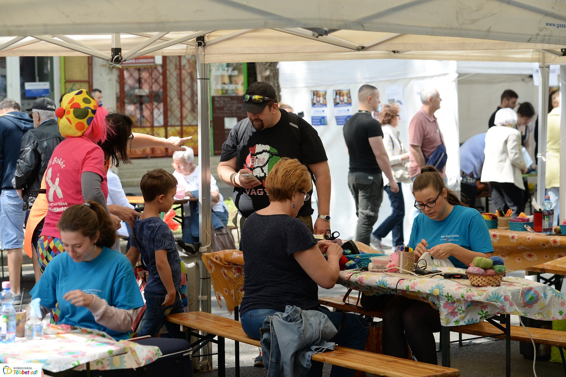 Utcai piknik a belvárosban