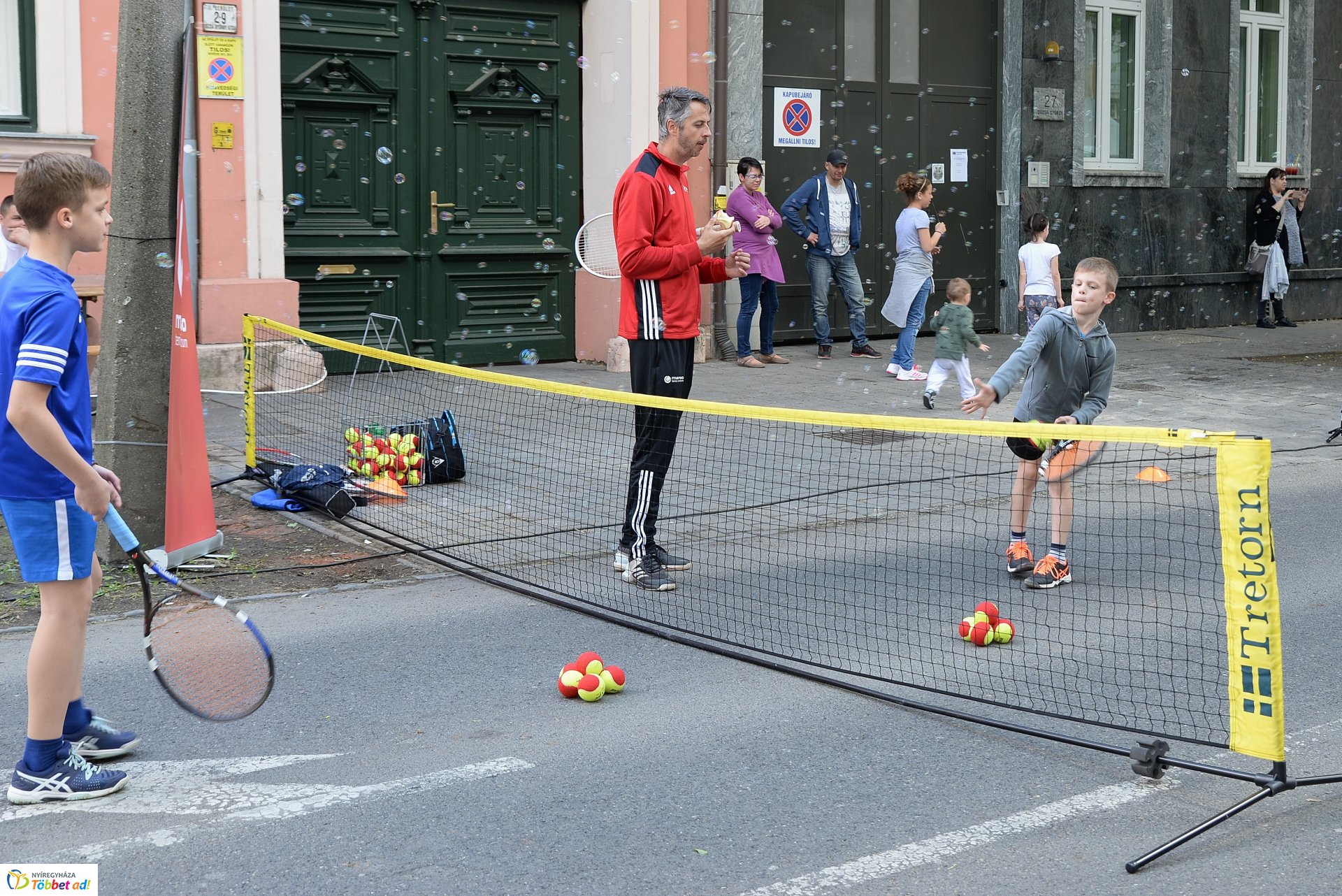 Utcai piknik a belvárosban