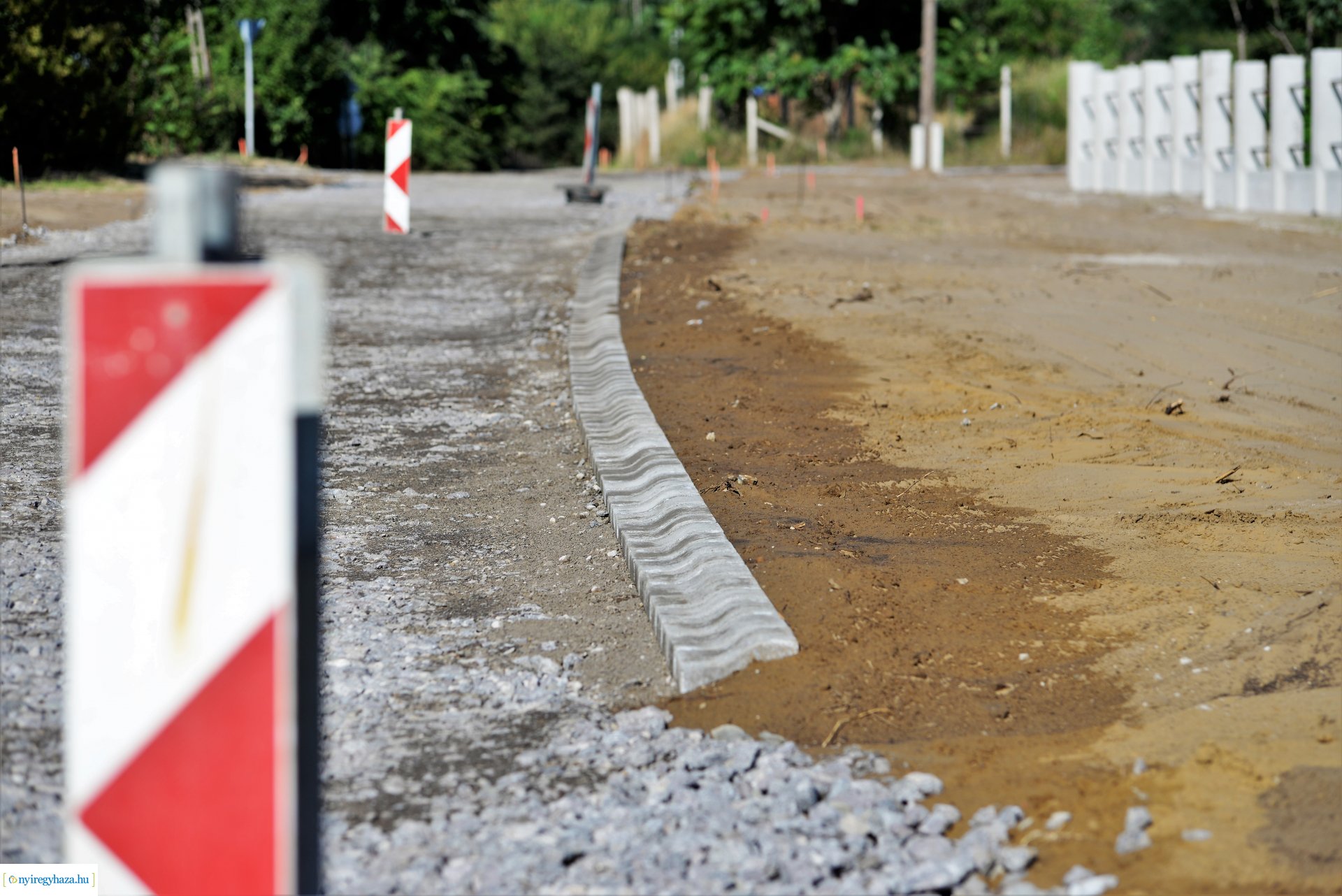 Útépítés a Fenyő utcán