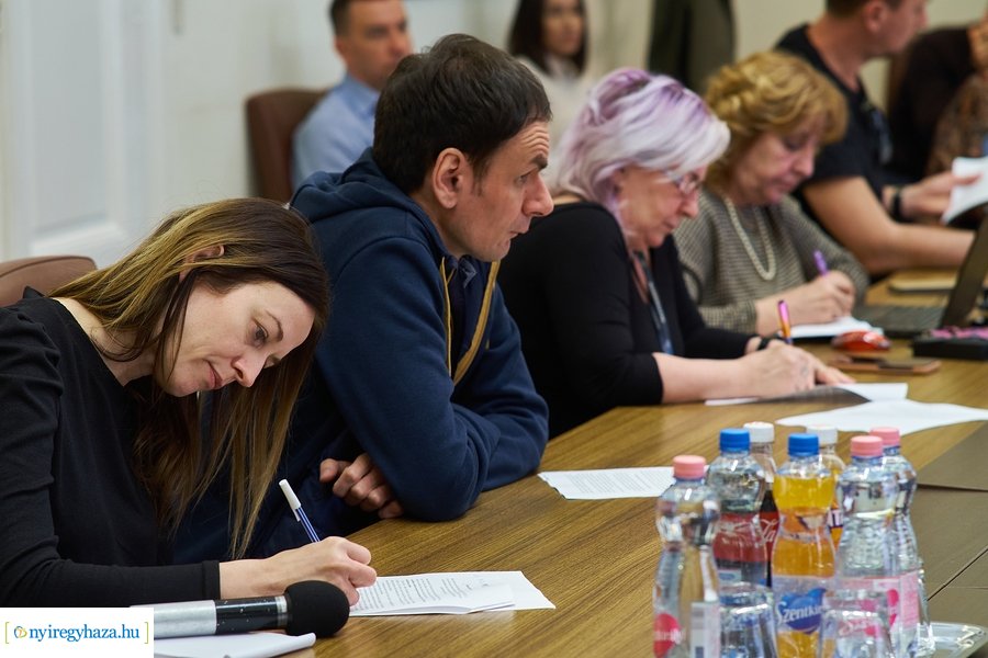 Útépítési, útfelújítási programok - sajtótájékoztató