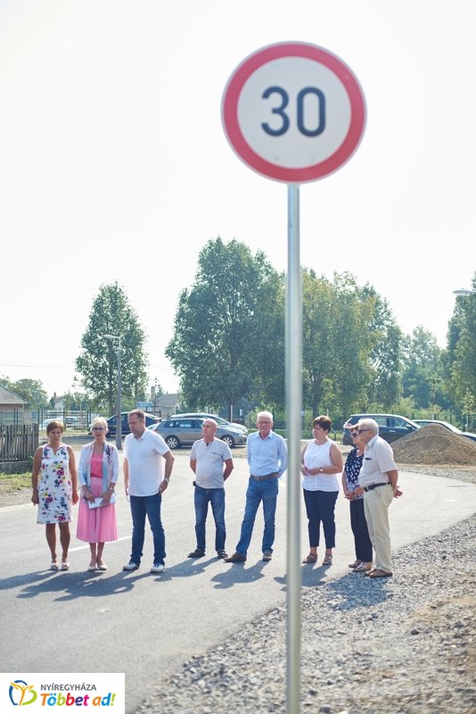 Útfejlesztés a Nád utcán