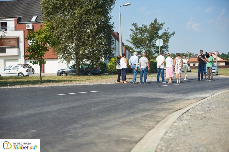 Útfejlesztés a Nád utcán