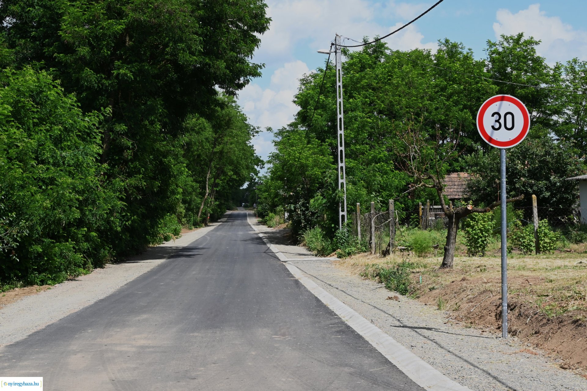 Útfejlesztés Csernyikbokor és Mátyásbokor határában 