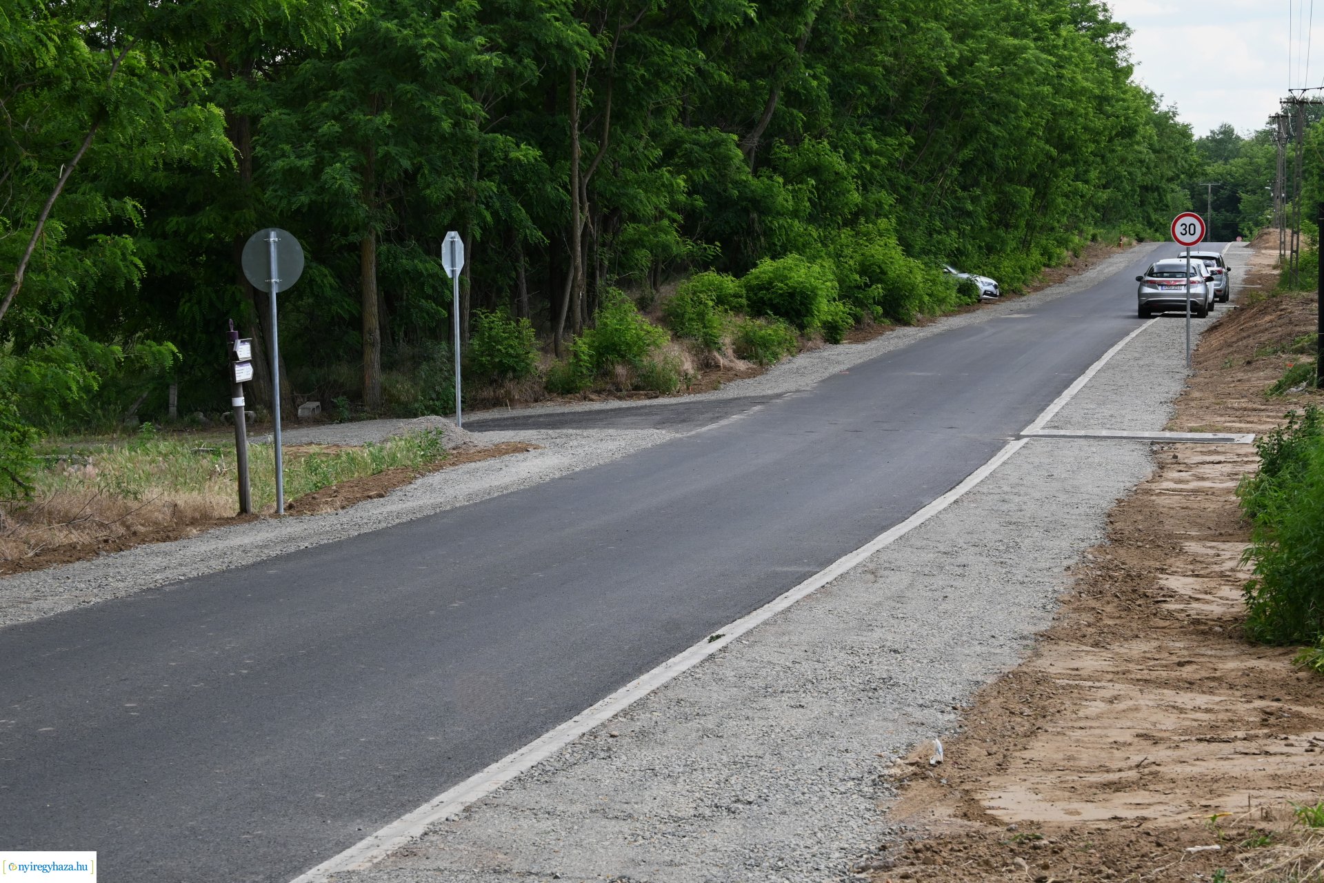Útfejlesztés Csernyikbokor és Mátyásbokor határában 