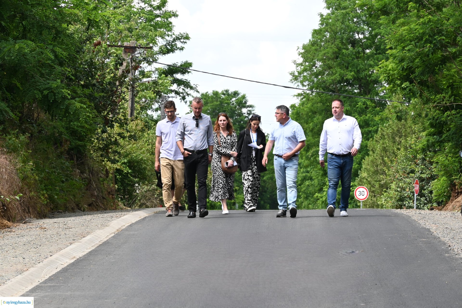 Útfejlesztés Csernyikbokor és Mátyásbokor határában 