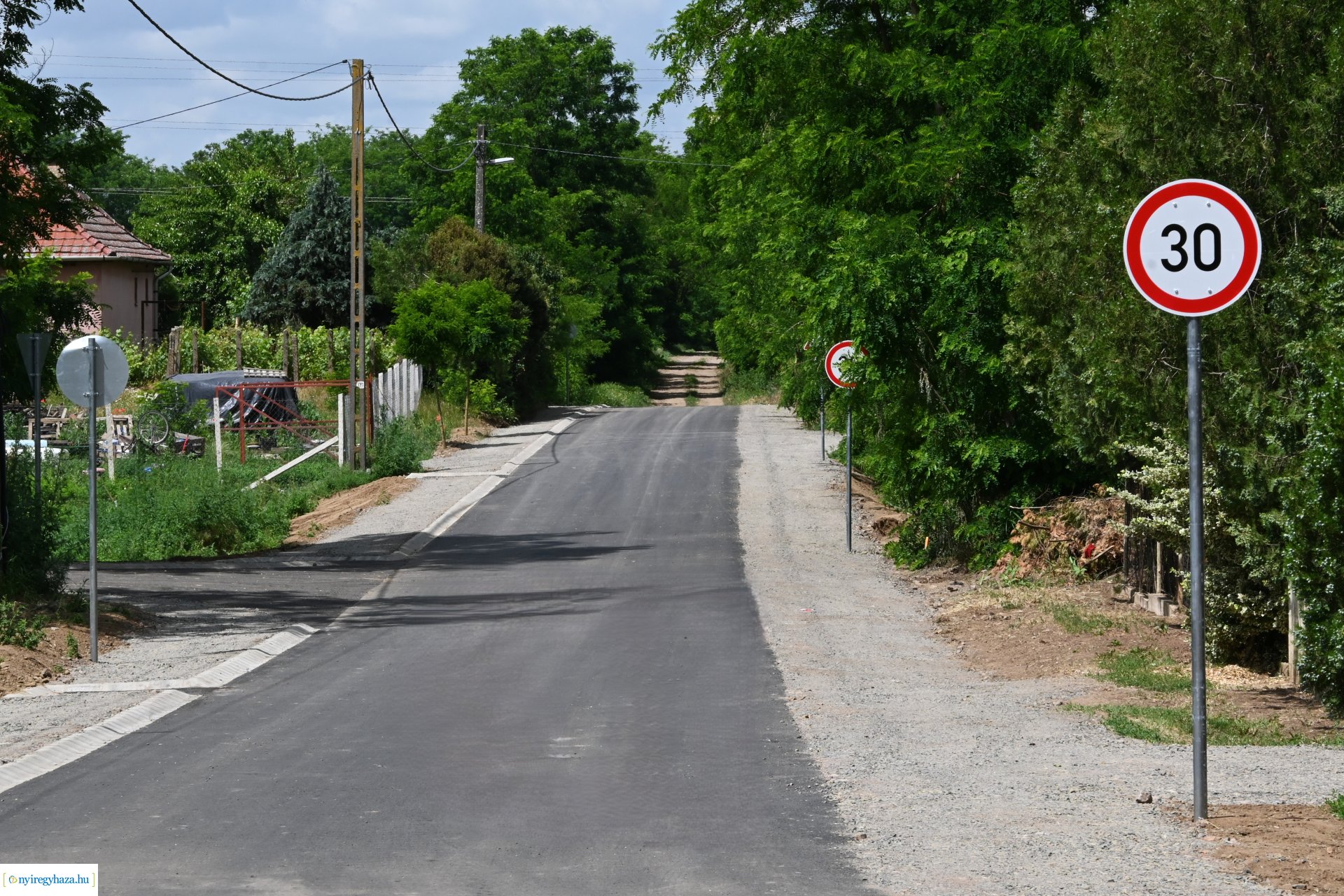 Útfejlesztés Csernyikbokor és Mátyásbokor határában 
