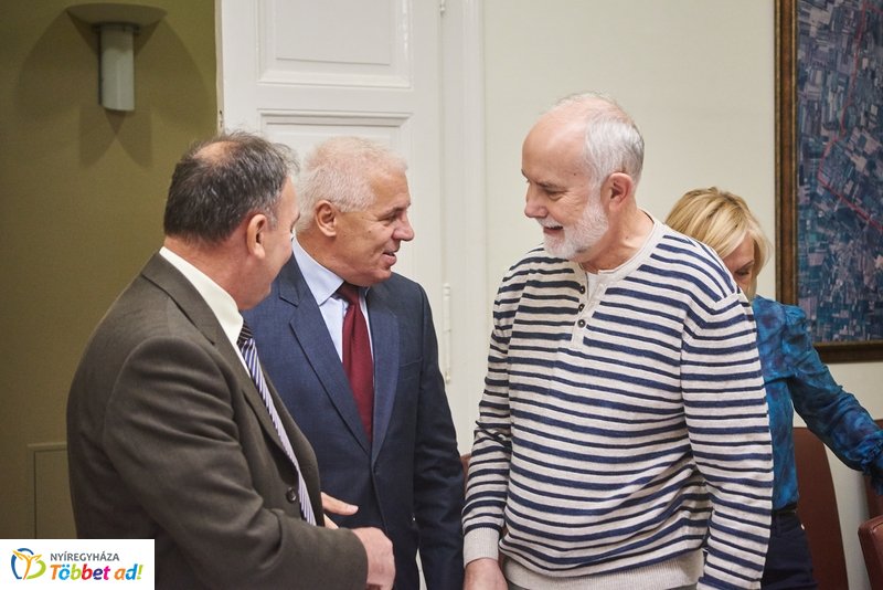 Útfejlesztés tervek