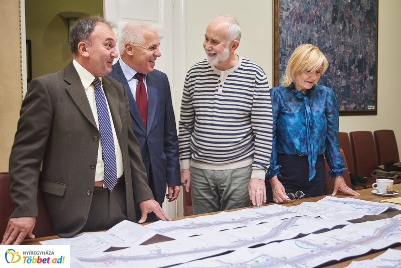 Útfejlesztés tervek