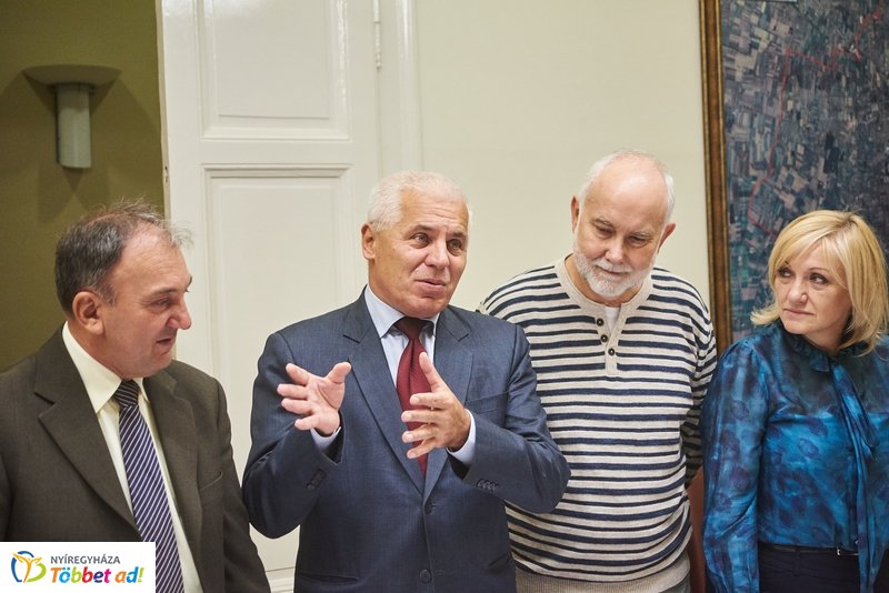 Útfejlesztés tervek