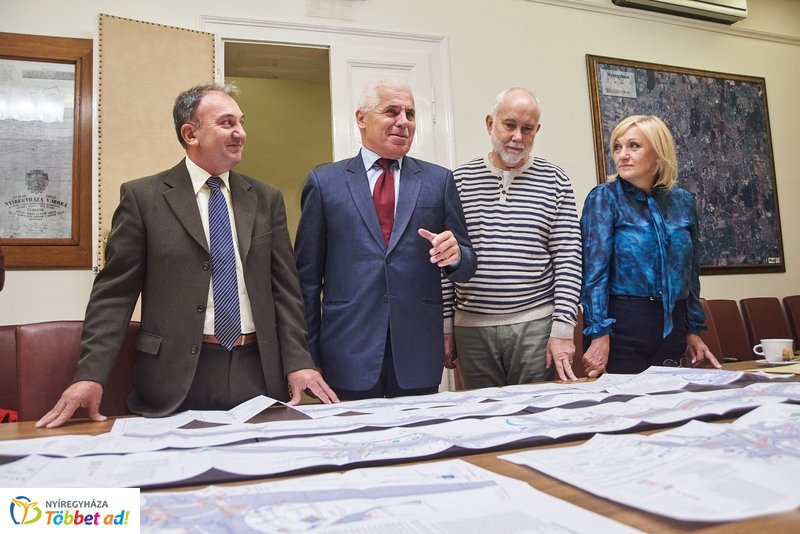 Útfejlesztés tervek