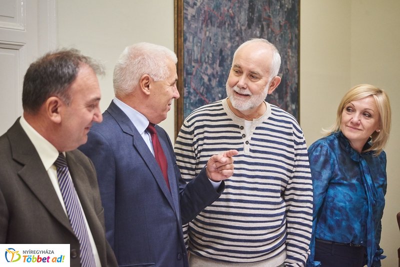 Útfejlesztés tervek