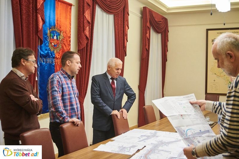 Útfejlesztés tervek