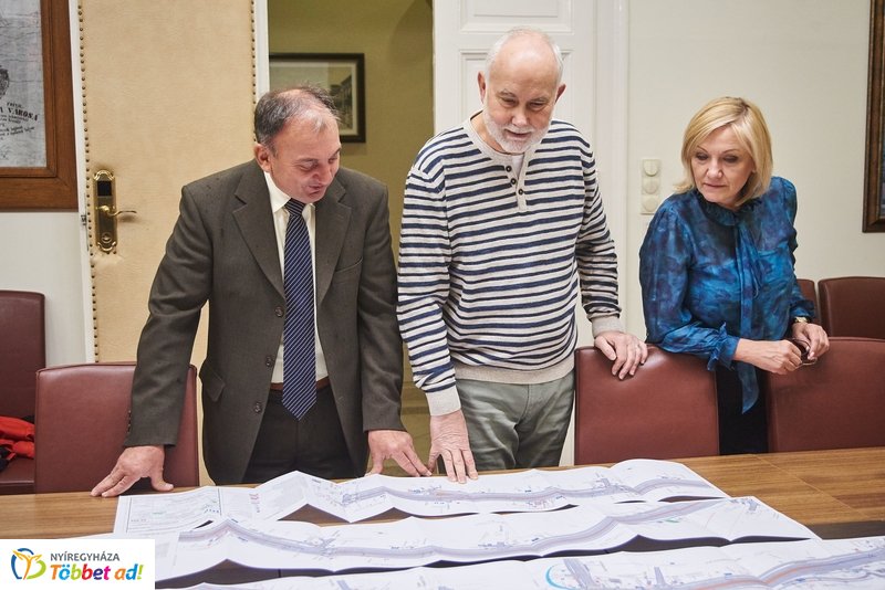 Útfejlesztés tervek