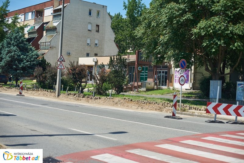 Útfelújítás a Rákóczi utcán