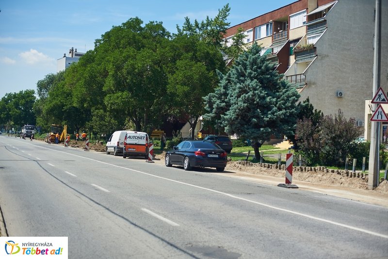 Útfelújítás a Rákóczi utcán