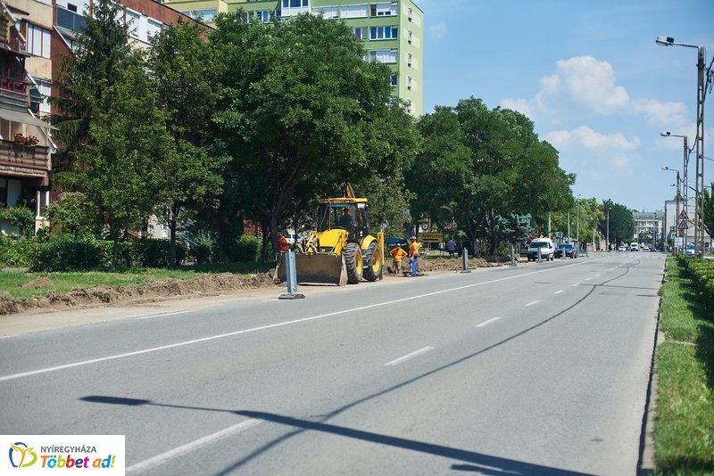 Útfelújítás a Rákóczi utcán