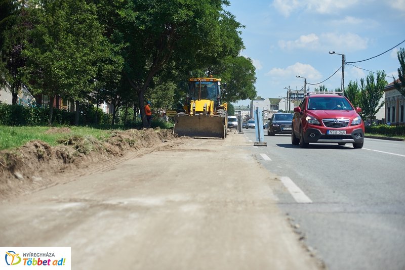 Útfelújítás a Rákóczi utcán